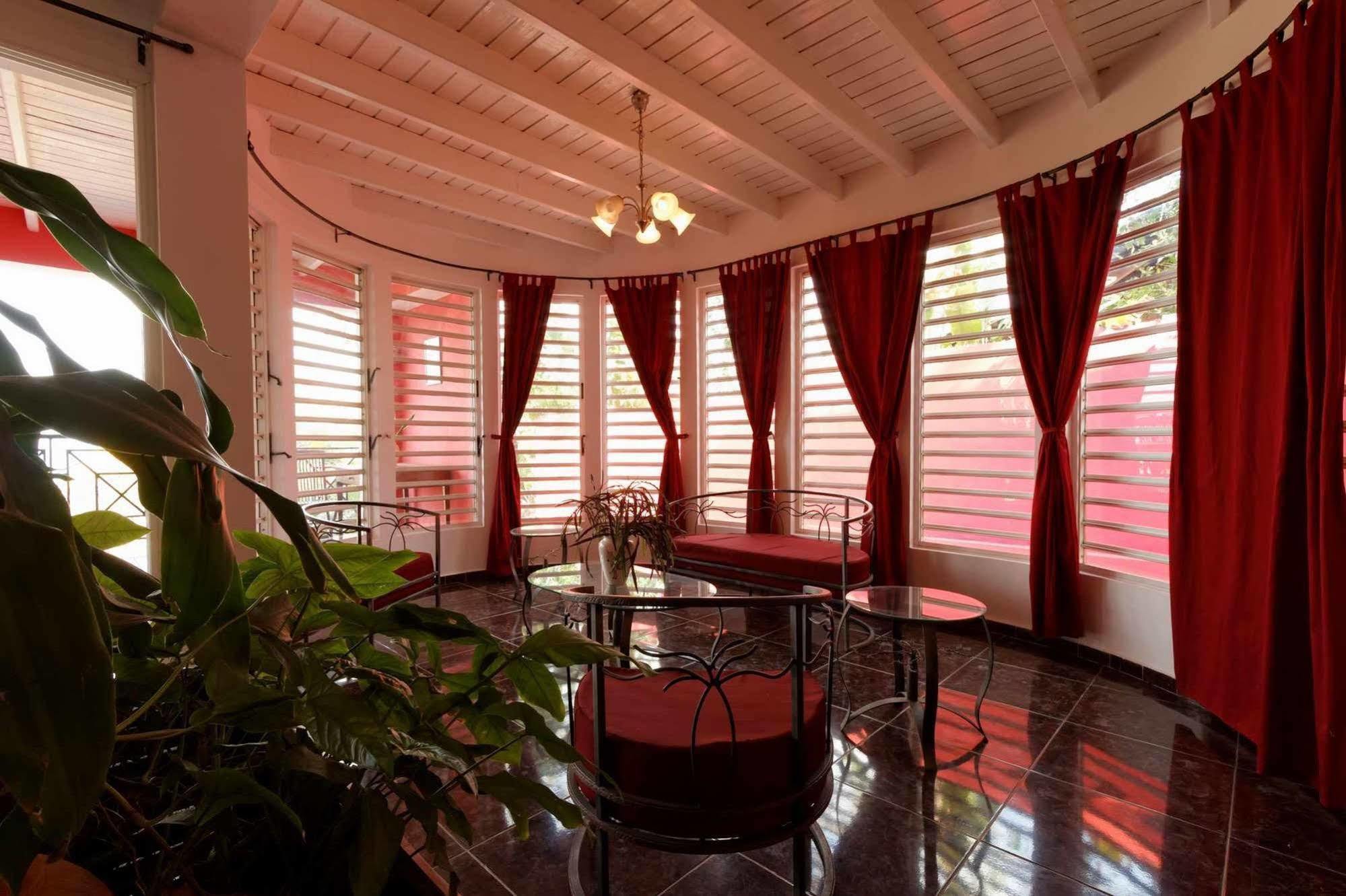 Villa Les Orchidees Nosy-Be Exterior foto